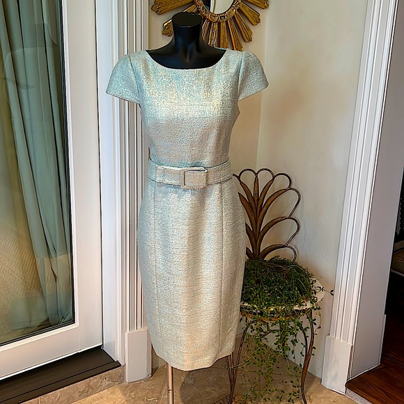 Dress - Picture 2 of 4